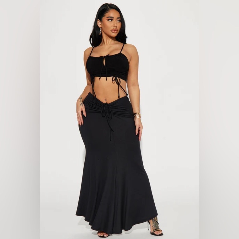 Fashion Nova Black Maxi Skirt